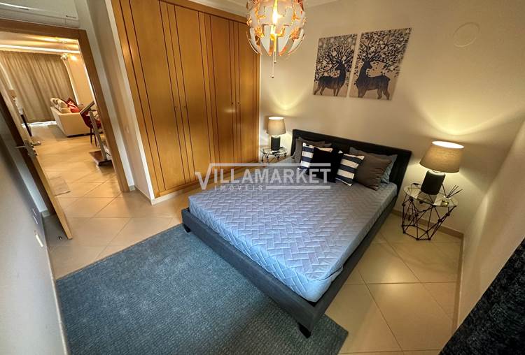 3 + 2 bedroom villa inserted in a condominium with swimming pool located in Vilamoura