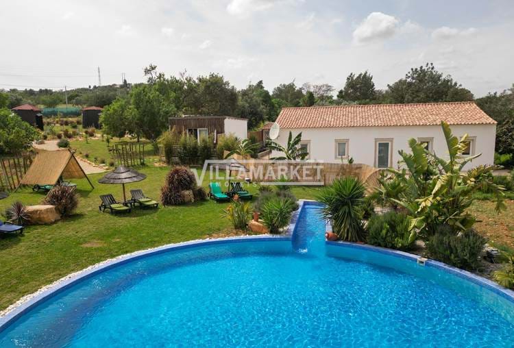 Farm with swimming pool and license for Local Accommodation ideally located between Ferreiras and Paderne