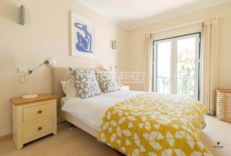 3 bedroom apartment on the first floor in the heart of the Gramacho Golf course.