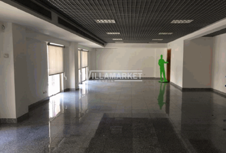 Negozio di 380 m² a Sacavém, con tre vetrine, integrato al piano terra di un edificio nell'urbanizzazione di Quinta de São José