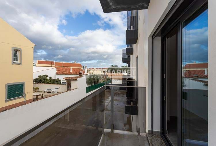 New 4 bedroom apartment + 1 duplex with patio located in São Brás de Alportel