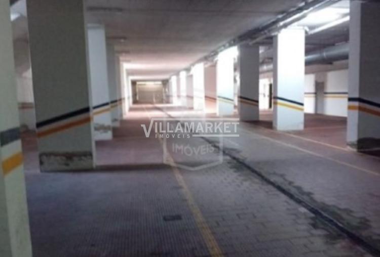 Parking (nº 61) avec débarras (nº 22), situé au sous-sol -2, dans le bâtiment de l’Hôtel Apartamento Balaia Atlântico.