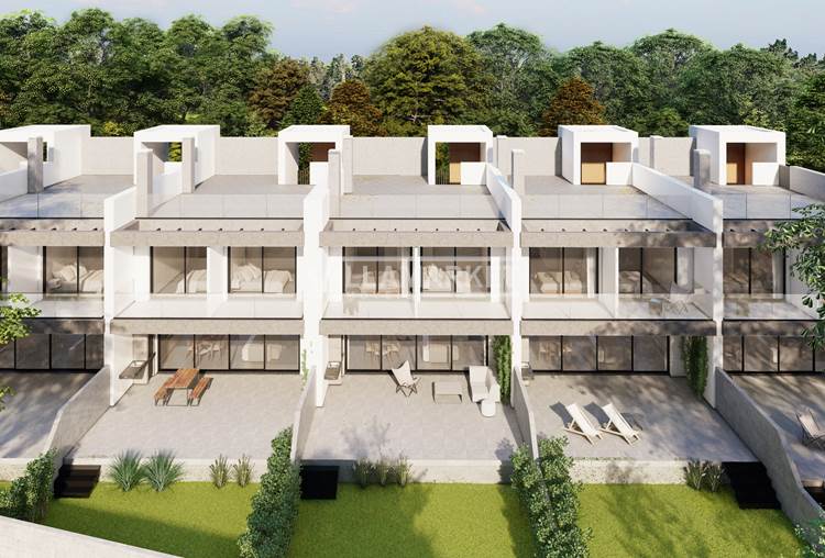 Terrain avec projet approuvé pour la construction de 6 villas de 3 chambres situé au coeur de Loulé