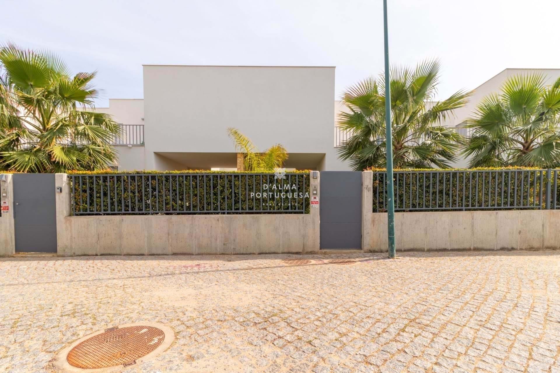 villa for sale in albufeira,house for sale in albufeira,villa in albufeira,3 bedroom house for sale in albufeira,buy house in albufeira