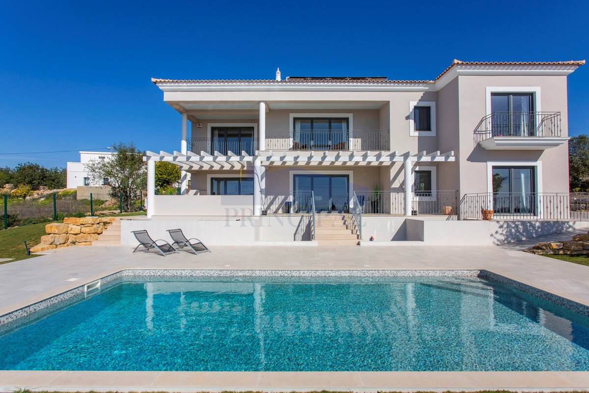 Smart Villa V6, exposition sud, avec piscine et vue panoramique sur la mer de l’Algarve