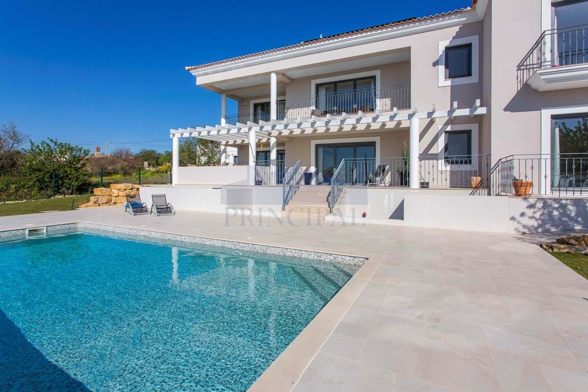 6 zimmer Smart Villa mit Pool, Panoramablick