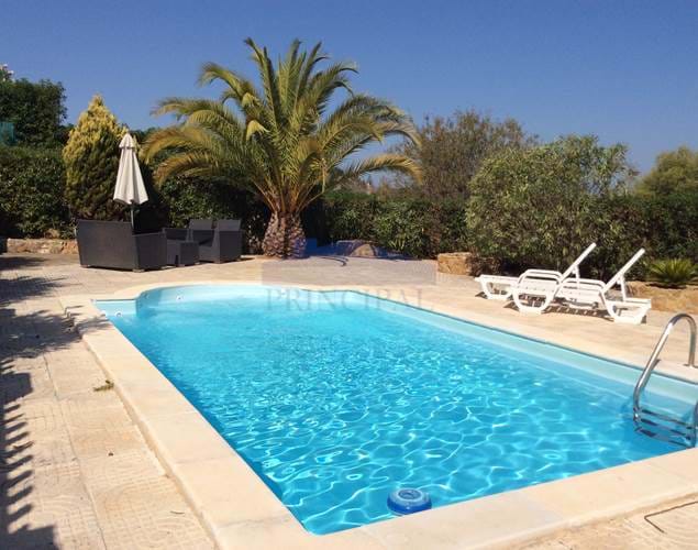 Villa de 3 chambres avec piscine, vues fantastiques, Algoz