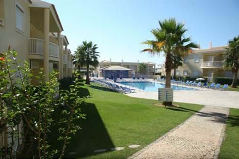 2 Bedroom Apartment with Swimming Pools and Garage in Vale de Parra