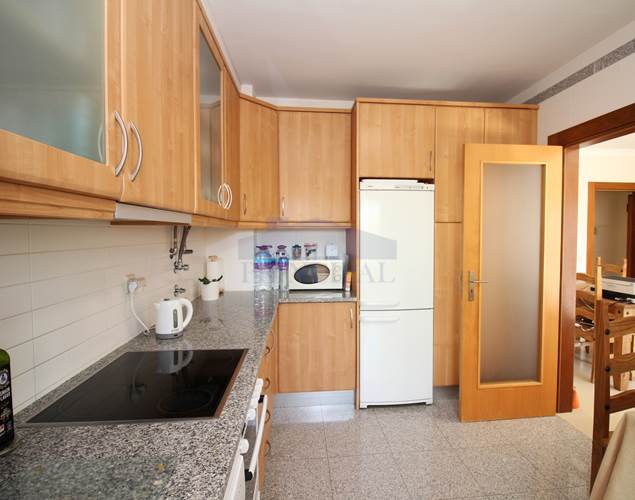 2 Bedroom Apartment in Excellent Condominium in Vale de Parra