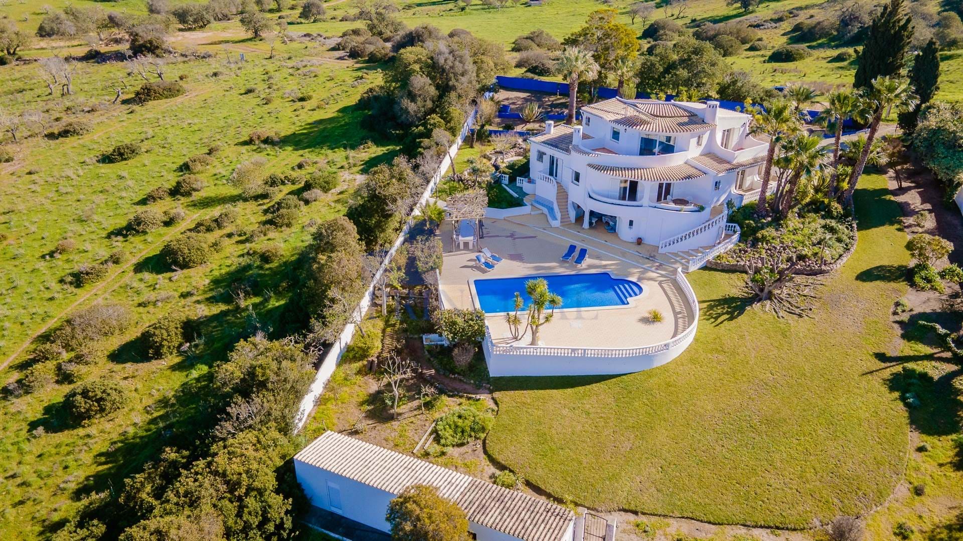 Fantastique Villa avec Piscine et Jardin à Terras Novas, Albufeira