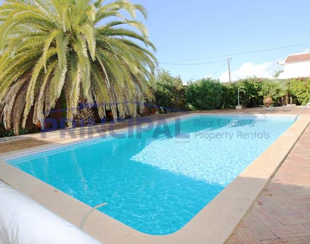 4 Bedroom Villa with Swimming Pool, in Galé , Sea Views, Near the Beach