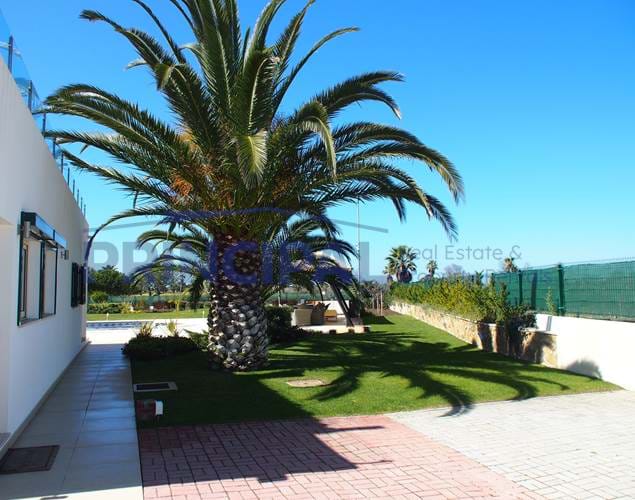 Villa V5 de luxe à Salgados avec vue sur le Golf