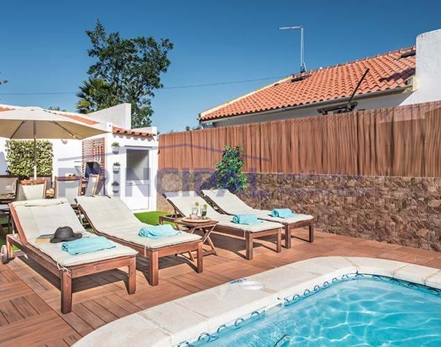 3 bedroom Villa with swimming pool and garage in Galé