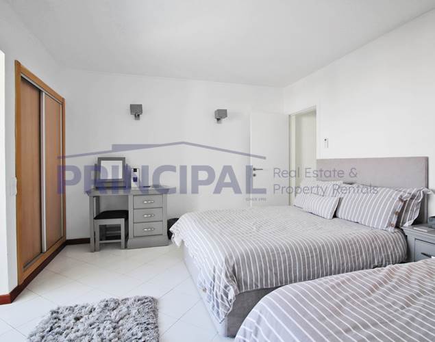 Apartamento T3 Duplex em Condomínio com Piscina, Albufeira