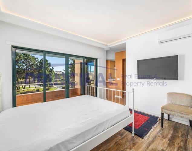 Apartment in Salgados mit 2 Suiten und Meerblick