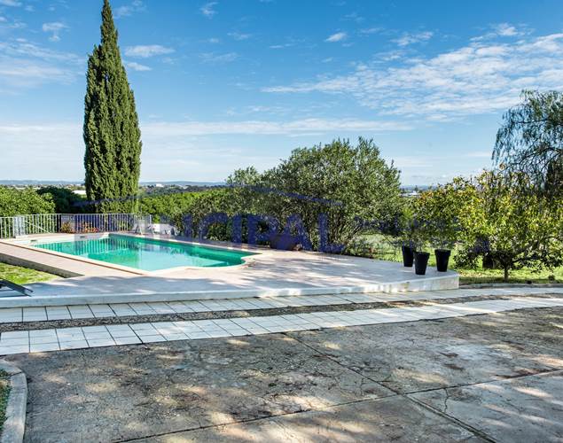4 Bedroom Villa with Pool and Garden in Alcantarilha