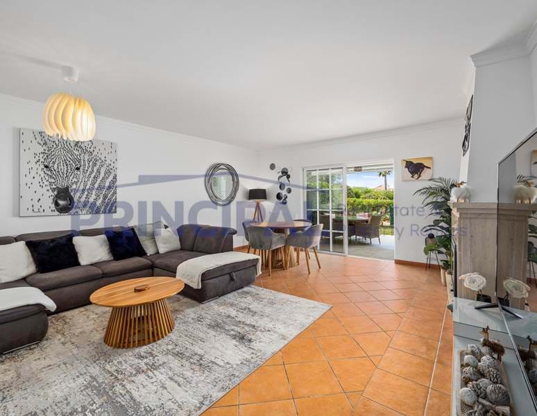 Lovely 2 Bedroom Townhouse w/Pool and Garden close to the Beach in Galé