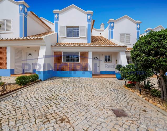 Lovely 2 Bed Townhouse w/Pool and Garden close to the Beach in Galé