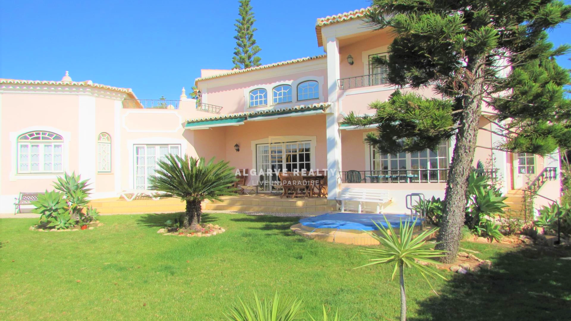 Ferragudo - Lagoa - Maison individuelle t4 avec vue exclusivement mer - VENTE - Ferragudo - Algarve