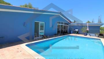 Sao Lourenco, Almancil                                                          3-bedroom villa with pool and 1 bedroom Annex