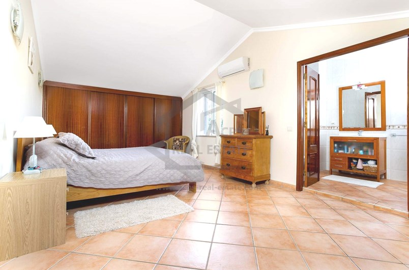 ACPS10610 - Einfamilienhaus - 4 Schlafzimmer - Sao Romao