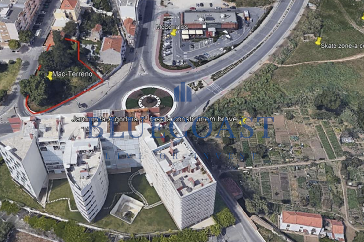 Urban land located in the centre of Setubal