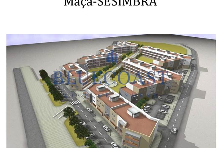  Tomtmark i Urbanisering för byggande med projekt godkänt i Sesimbra