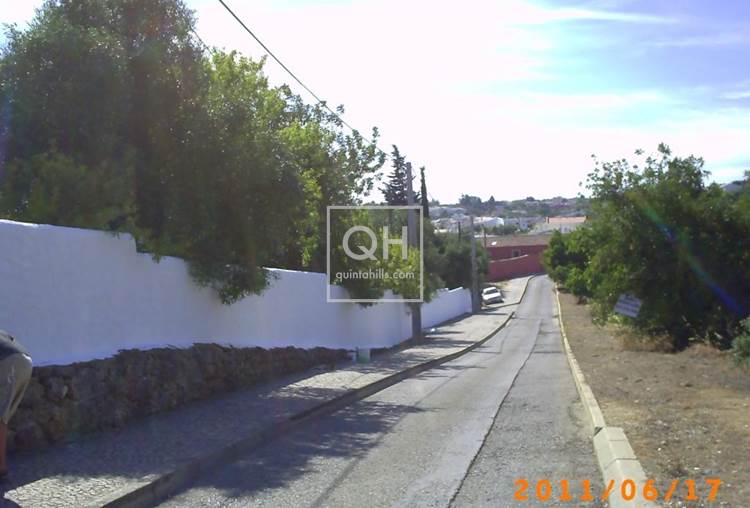 GREAT POTENTIAL FOR PROJECT - TRADITIONAL 12 BED ESTATE IN BOLIQUEIME 