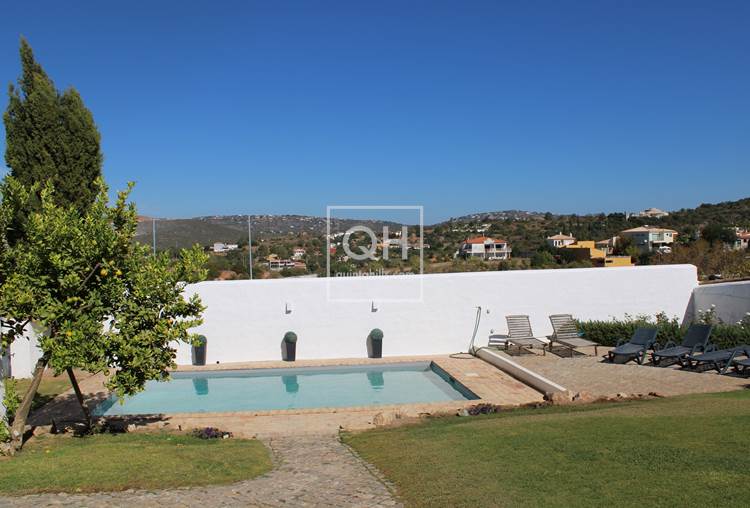 Beautiful traditional Quinta with 5 bedrooms in Vale Judeu, Loulé 