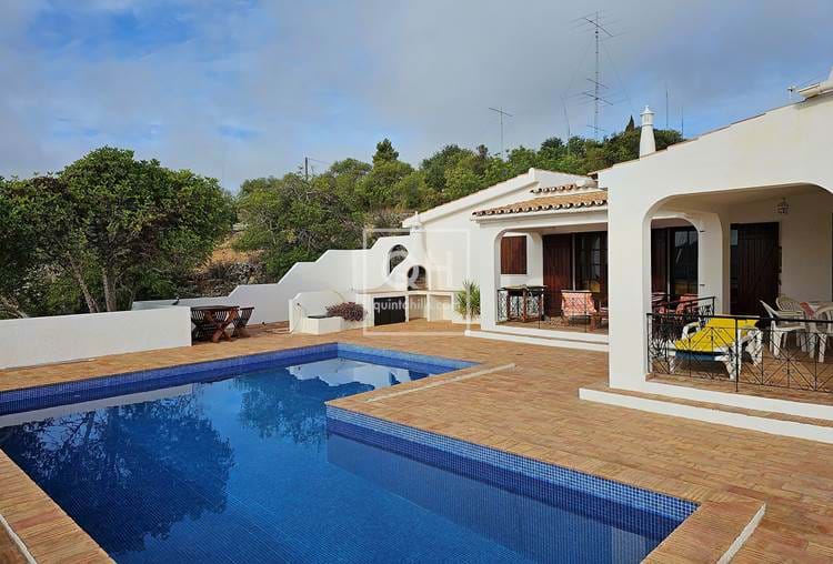 Traditionelle  3 SZ- Villa  mit Swimmingpool in der Nähe von São Bras de Alportel