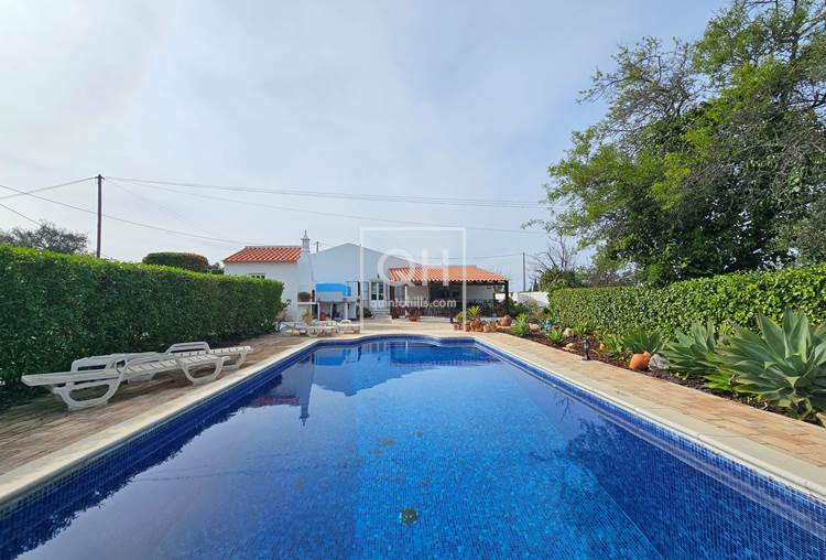 Charmante 4-Bett-Quinta mit Swimmingpool in der Nähe von São Bras de Alportel