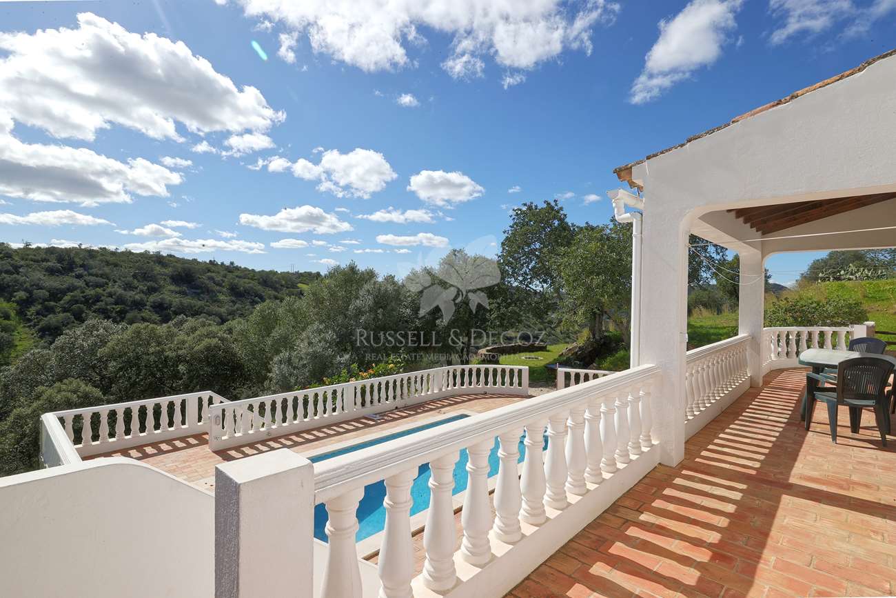 HOME2205V - South facing detached 2 bedroom country villa with pool, near Santa Catarina de Fonte do Bispo.