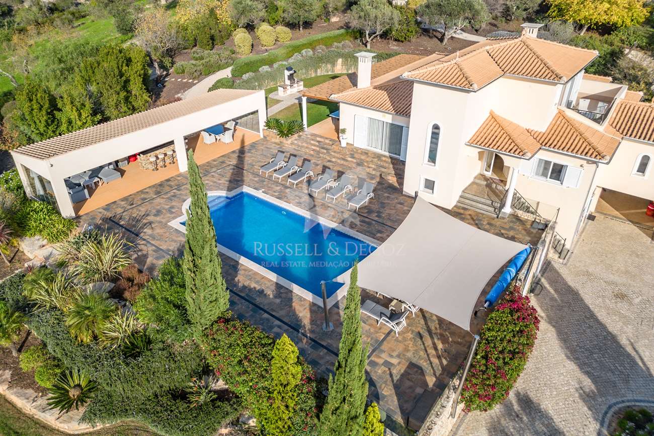 HOME2305V - Stunning 5 bedroom Villa with heated Pool, Garage, Sea views & landscaped gardens, near Loulé.