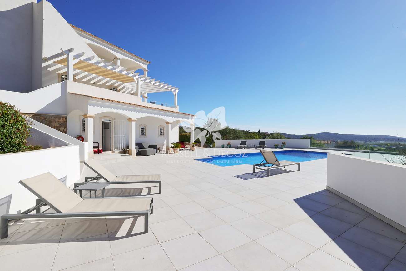 HOME2172V - Belle villa contemporaine avec 4 chambre, piscine sur un terrain de plus de 6000 m² et de belles vues près de Gorjões