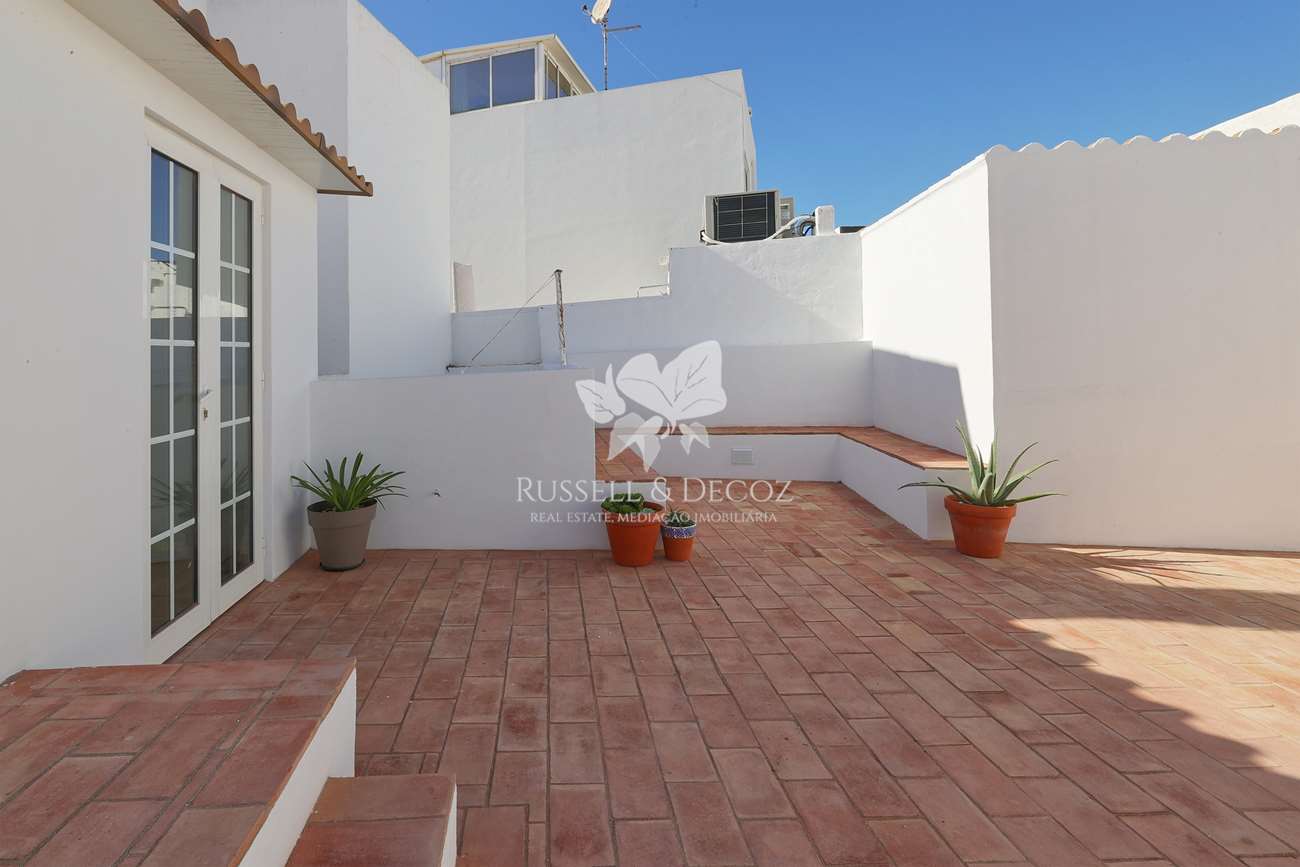 HOME2185T - Tasteful 3 bedroom townhouse renovation  (with plunge pool) nearing completion in Olhão.