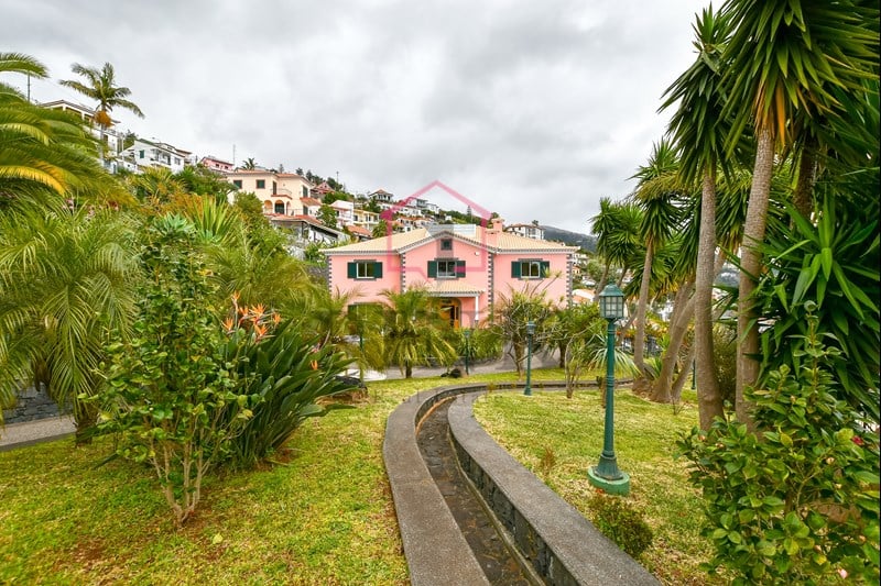 Six Bedroom Villa - Monte, Funchal