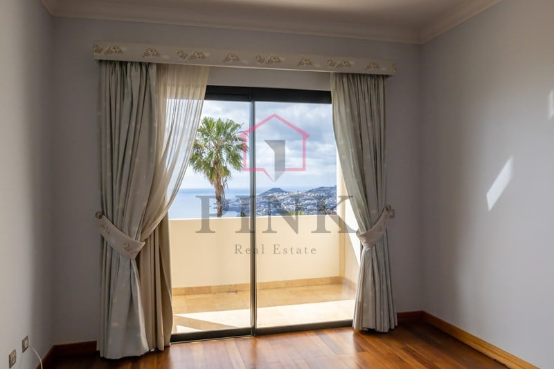 Villa - 4 Bedroom - Funchal