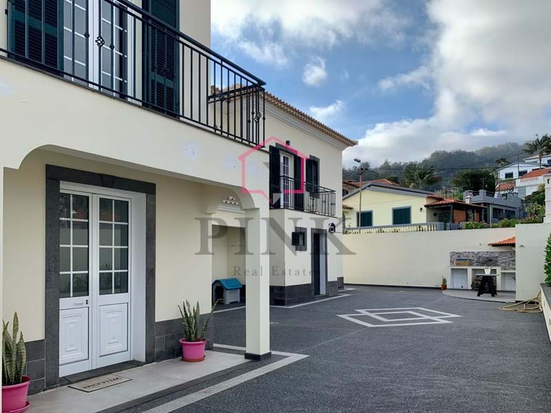 House - 4 Bedrooms - Funchal