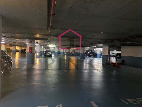 Parking - Bâtiment « Funchal Centrum »