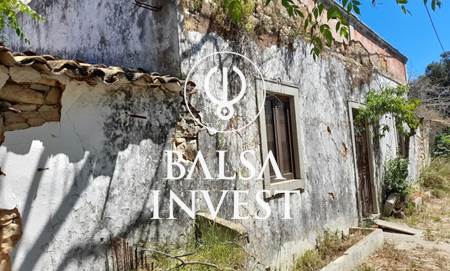 OLD HOUSE and RUIN with 184sqm and Plot of Land of 16.000sqm for Villa Construction in Serro de Apra, just 5 km from LOULÉ
