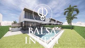 Modern 5 Bedrooms Villa with pool for sale in Faro (Lt.71)