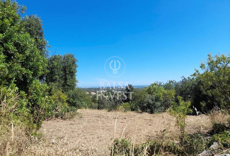 RUSTIC LAND with 3.000sqm offers an amazing view, just 5km from VILAMOURA