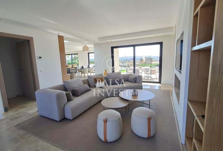 5-Bedrooms luxury Villa with private pool at a unique development in Faro overlooking Ria Formosa Natural Park. - Lt.28