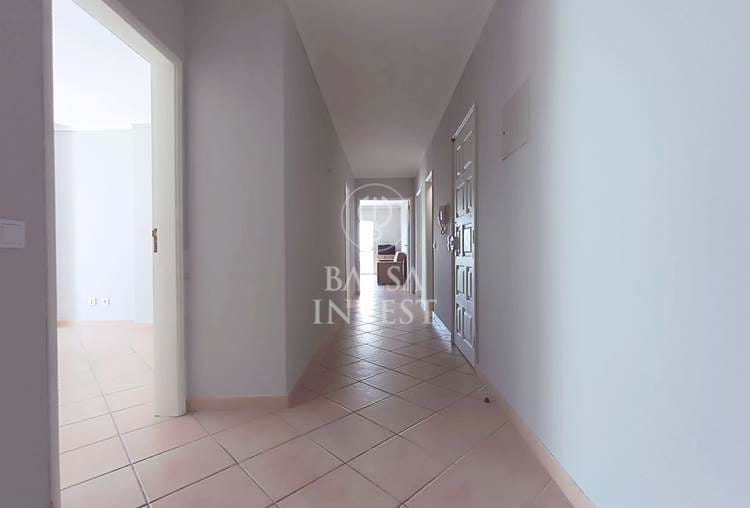 Appartement vue mer de 3 chambres avec 162 m2 à vendre à Quarteira