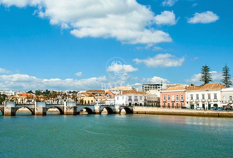 4-bedrooms House with 159m2 in the historic center of Tavira