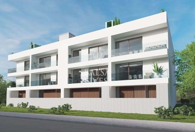 Terreno Urbano com projeto aprovado para 6 Apartamentos em Silves 