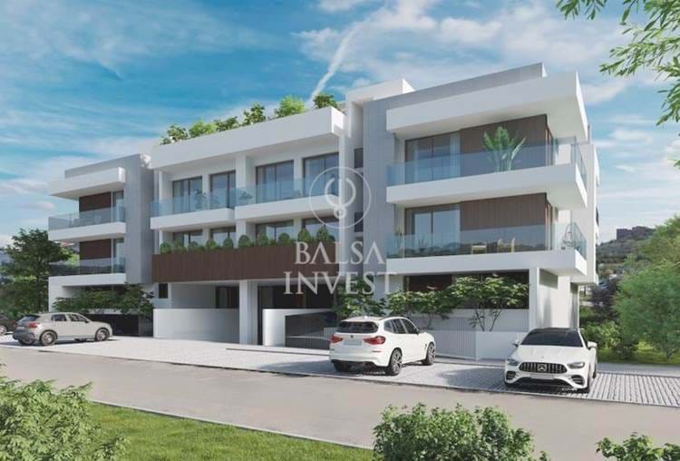 Terreno Urbano com projeto aprovado para 6 Apartamentos em Silves 