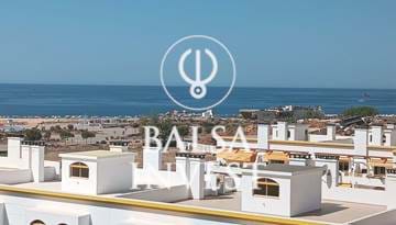 3-bedrooms apartment with 162 sq.m for sale in Quarteira with sea view