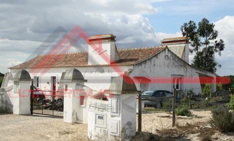 Farmhouse   -  , Montijo, for sale