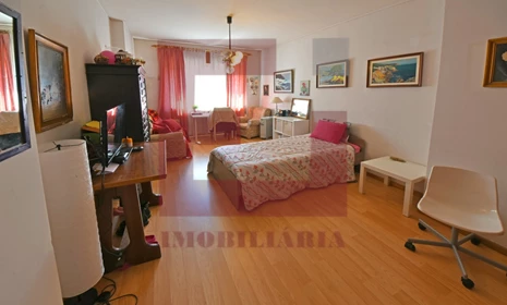 Apartment T4 -  , Vila Nova de Gaia, for sale